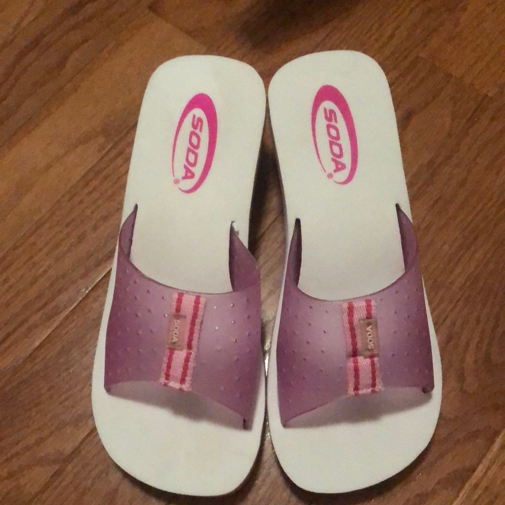 Y2K soda pink and white healed sandal